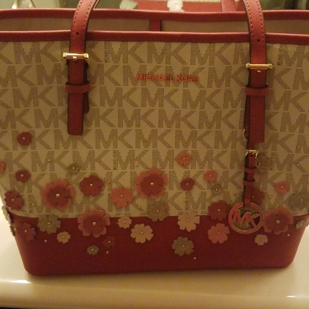 Jet set travel tote medium